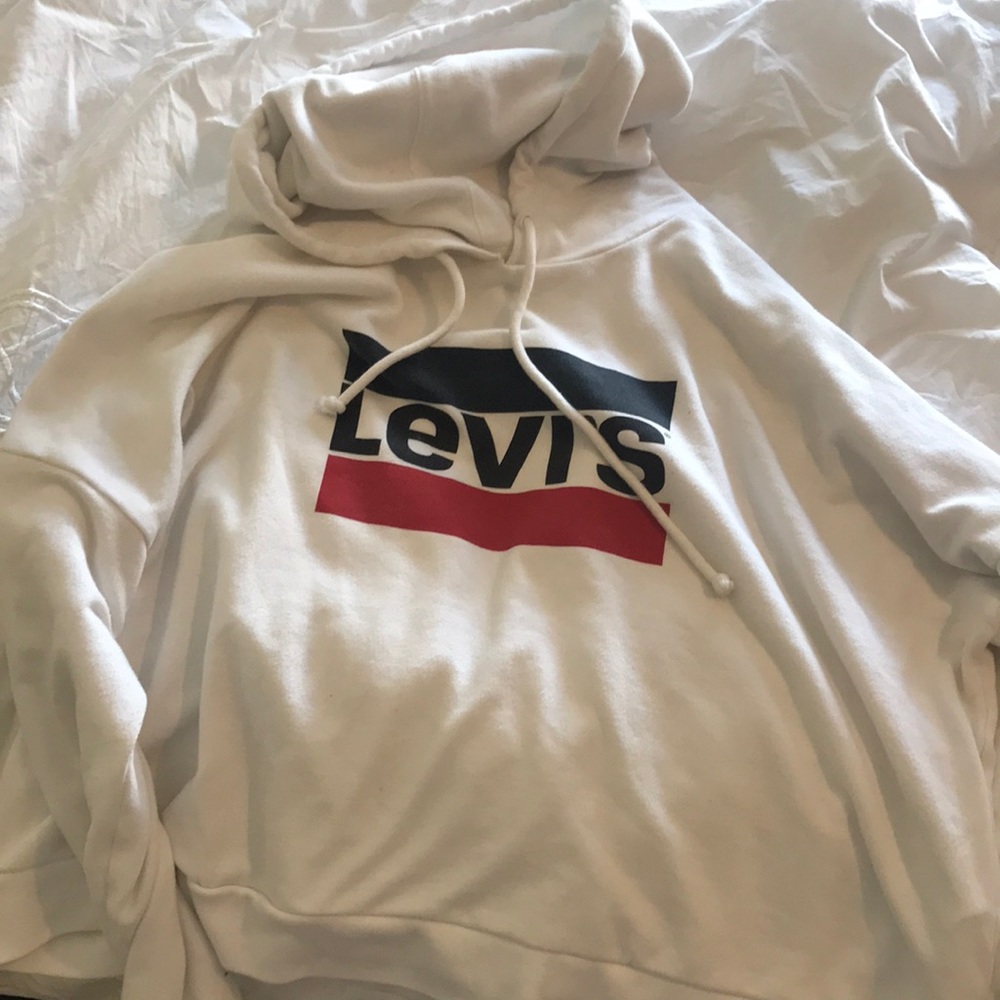 Levi’s cropped hoodie size XL.